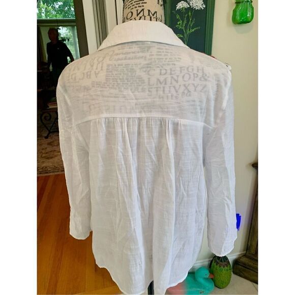 Fig and Flower embroidered button-up top Sz Large Tie Front Floral Boho - Picture 2 of 6